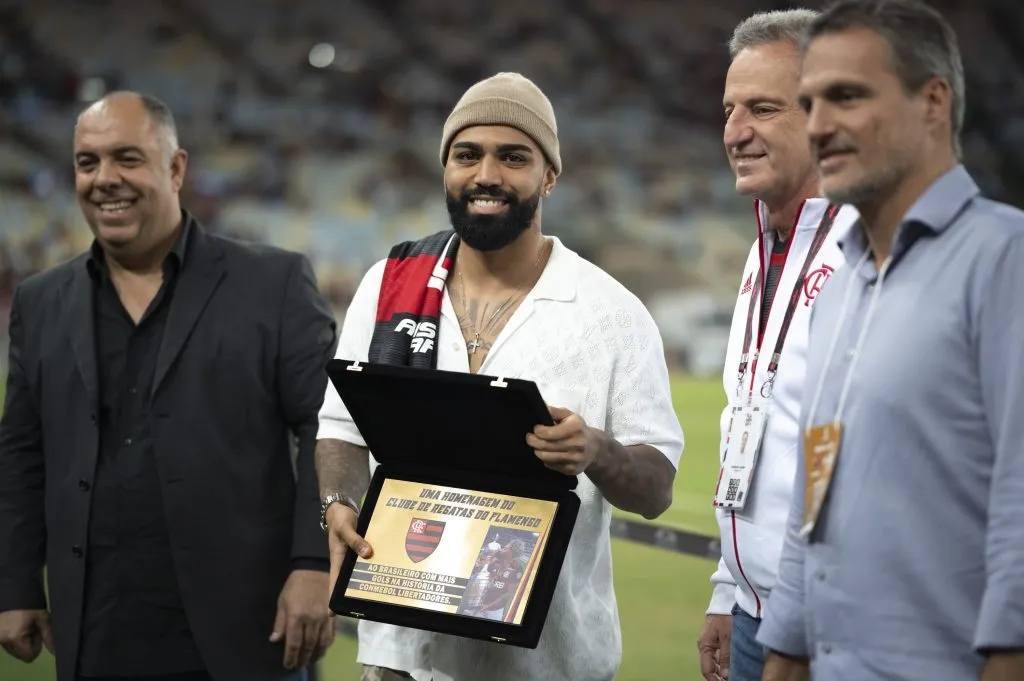 Foto: Jorge Rodrigues/AGIF – Gabigol recebeu homenagem no último jogo do Mengo.