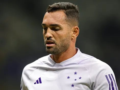 Gilberto reconhece má fase no Cruzeiro, mas também se defende das críticas da torcida