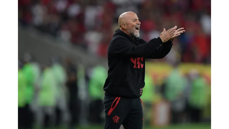 Foto: Thiago Ribeiro/AGIF- Jorge Sampaoli elogiou Victor Hugo