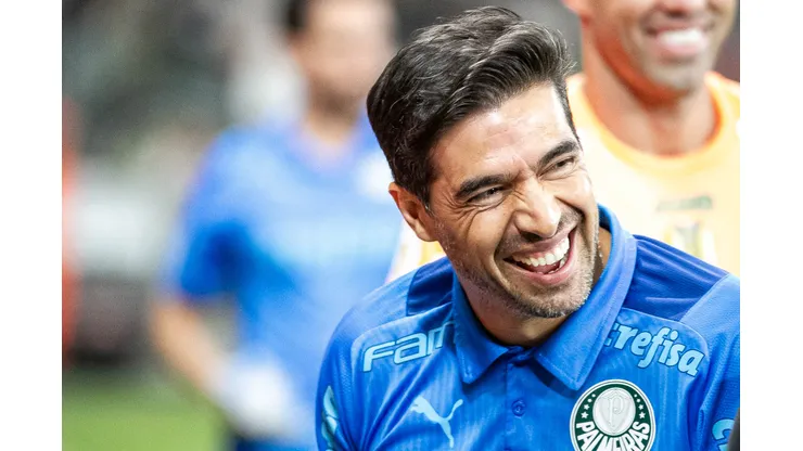 Foto: Fernando Moreno/AGIF- Abel Ferreira deseja contar com Renan Lodi