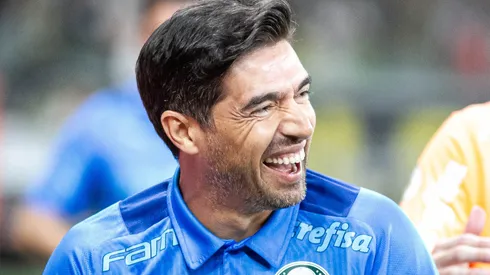 Atacante da Premier League elogia trabalho de Abel no Palmeiras