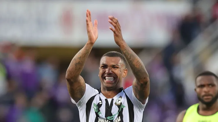 Wallace quebra o silêncio e define onde irá atuar na próxima temporada