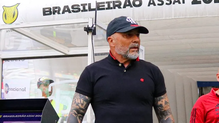 BA - SALVADOR - 13/05/2023 - BRASILEIRO A 2023, BAHIA X FLAMENGO - Sampaoli tecnico do Flamengo durante partida contra o Bahia no estadio Arena Fonte Nova pelo campeonato BRASILEIRO A 2023. Foto: Renan Oliveira/AGIF