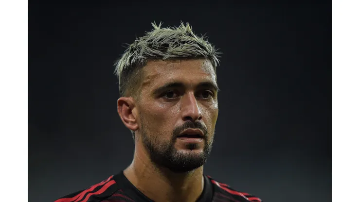 RJ - Rio de Janeiro - 09/08/2022 - LIBERTADORES 2022, FLAMENGO X CORINTHIANS - De Arrascaeta jogador do Flamengo durante partida contra o Corinthians no estadio Maracana pelo campeonato Copa Libertadores 2022. Foto: Thiago Ribeiro/AGIF