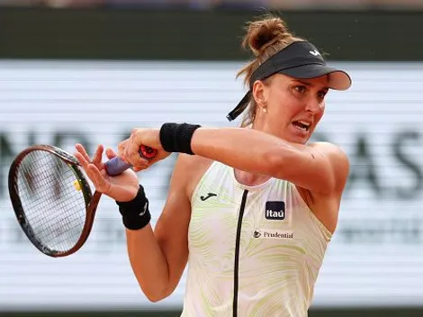 Bia luta, mas perde para Swiatek na semifinal de Roland Garros