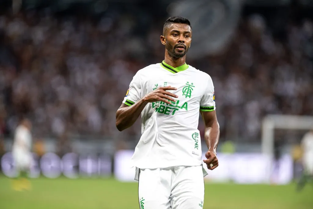 MG – BELO HORIZONTE – 09/04/2023 – MINEIRO 2023, ATLETICO-MG X AMERICA-MG – Ricardo Silva jogador do America-MG durante partida contra o Atletico-MG no estadio Mineirao pelo campeonato Mineiro 2023. Foto: Alessandra Torres/AGIF