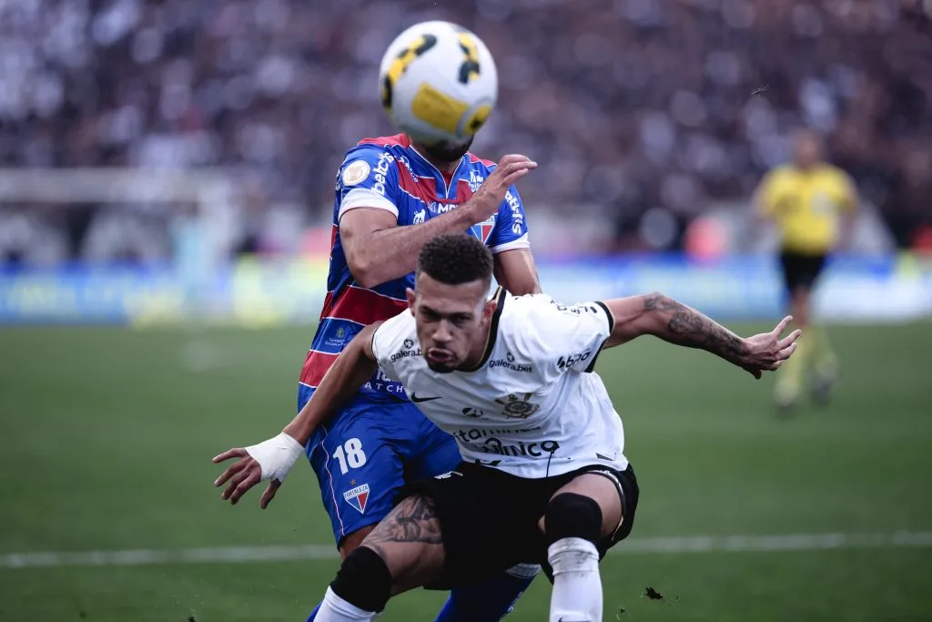 Foto: Ettore Chiereguini/AGIF – João Victor estaria sendo observado pelo Corinthians.