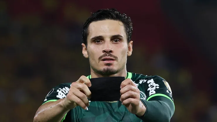 Veiga surpreende Abel e revela que pode jogar em outra posição no Palmeiras