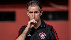 Foto: Pietro Carpi/Vitória - Treinador Léo Condé