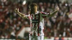 Foto: Reprodução Redes Sociais do Náutico - Souza em comemoração de seu gol de cobrança de falta contra o Volta Redonda