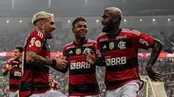 RJ - RIO DE JANEIRO - 05/06/2023 - BRASILEIRO A 2023, VASCO X FLAMENGO - Gerson jogador do Flamengo comemora seu gol com jogadores do seu time durante partida contra o Vasco no estadio Maracana pelo campeonato BRASILEIRO A 2023.