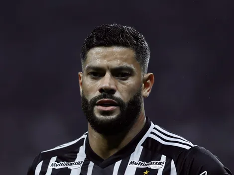 Hulk quebra recorde do Guiness Book com golaço para o Atlético-MG