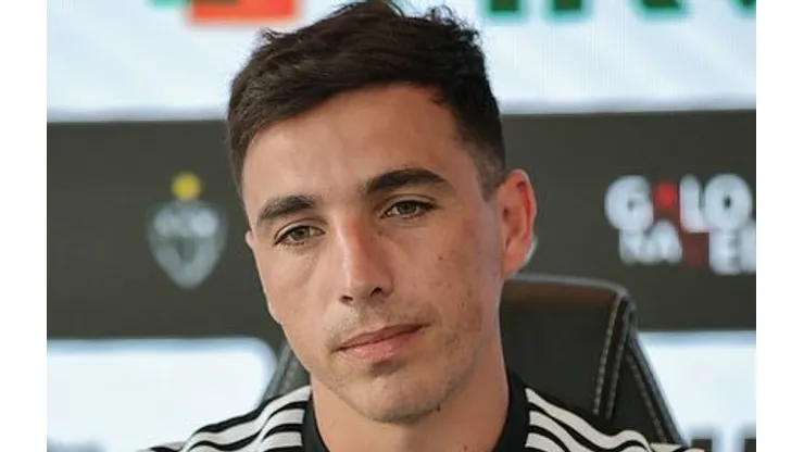 Torcida do Galo cria 'alvoroço' na internet após erro bizarro com Saravia