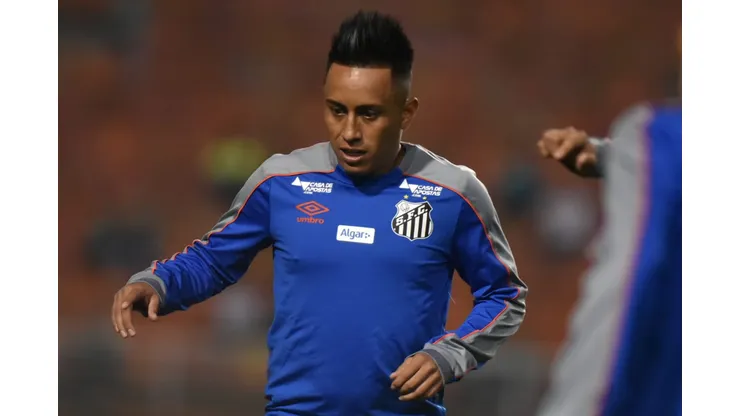 Foto: Ivan Storti/Santos FC - Cueva, ex-Santos, teve seus melhores momentos da carreira na seleção do Peru de Ricardo Gareca
