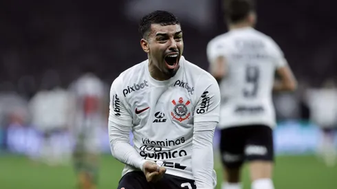 SP - SAO PAULO - 31/05/2023 - COPA DO BRASIL 2023, CORINTHIANS X ATLETICO-MG - Matheus Bidu jogador do Corinthians comemora seu gol durante partida contra o Atletico-MG no estadio Arena Corinthians pelo campeonato Copa do Brasil 2023. Foto: Marcello Zambrana/AGIF