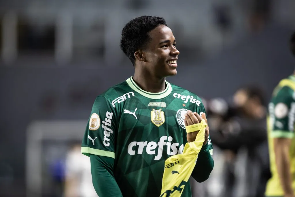 Foto: Abner Dourado/AGIF – Endrick não vem sendo utilizado por Abel nos últimos jogos do Palmeiras e deixou Real furioso