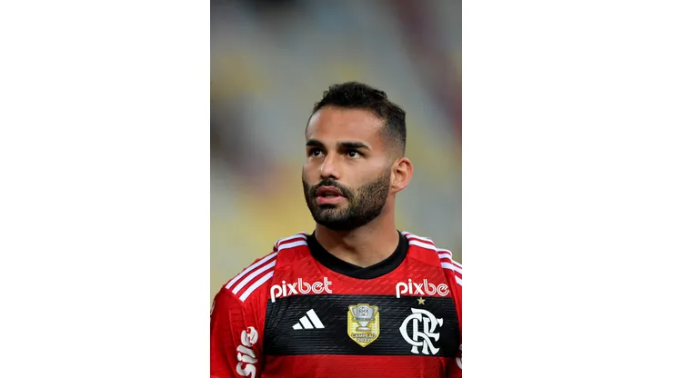 RJ - RIO DE JANEIRO - 01/06/2023 - COPA DO BRASIL 2023, FLAMENGO X FLUMINENSE - Thiago Maia jogador do Flamengo durante partida contra o Fluminense no estadio Maracana pelo campeonato Copa do Brasil 2023. Foto: Thiago Ribeiro/AGIF
