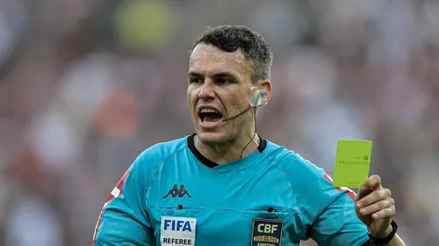 Foto: Thiago Ribeiro/AGIF - Paulo Cesar Zanovelli da Silva apitou o jogo do Santos