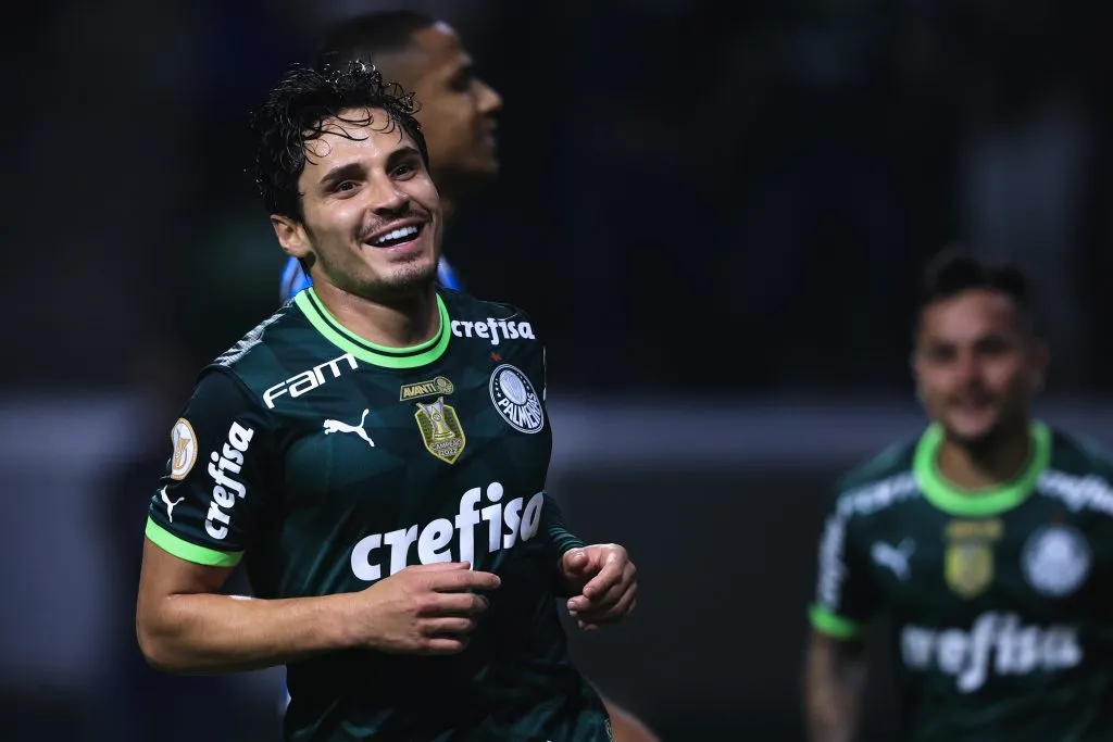 Foto: Ettore Chiereguini/AGIF – Raphael Veiga foi elogiado por Gabigol