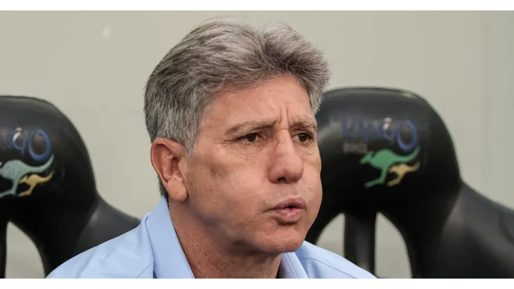 Foto: Robson Mafra/AGIF - Renato Gaúcho terá que se virar para escalar o Grêmio