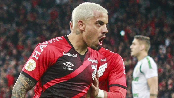 Terans foi procurado pelo Palmeiras em janeiro, mas agora foco no Furacão é outro para Abel Ferreira