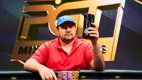 Shaun Deeb não é o melhor do mundo nem em casa (Foto: Divulgação/PokerGO)