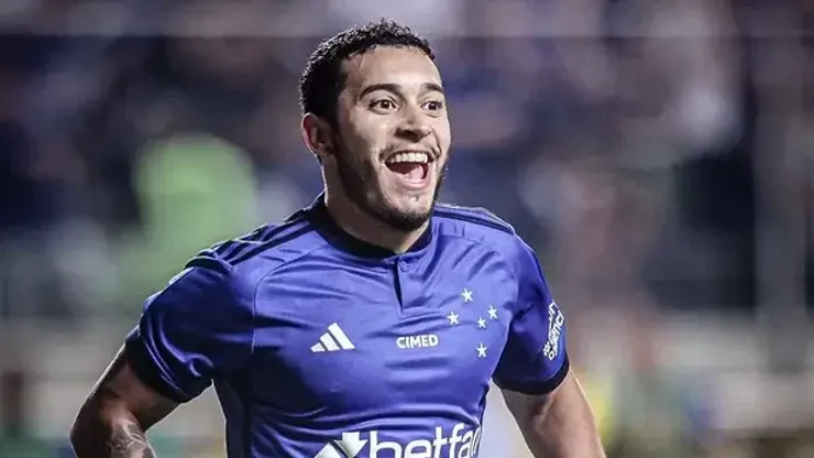 Foto: Staff Images/Cruzeiro - William pode ganhar sombra no Cruzeiro