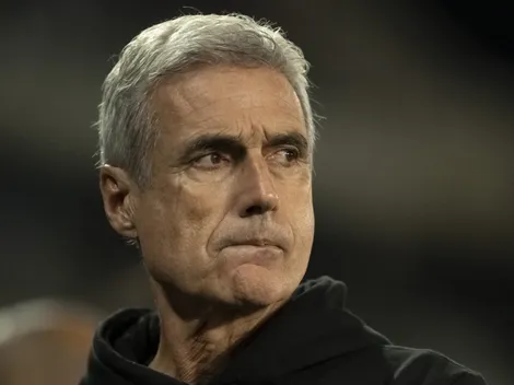 Luís Castro liga alerta no Botafogo após ser informado de situação inusitada