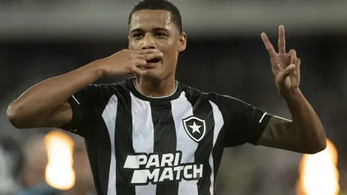 Janderson em ação pelo Botafogo - Foto: Jorge Rodrigues/AGIF