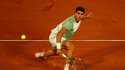 Alcaraz encara italiano por vaga às quartas de Roland Garros