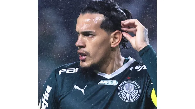 SP - Sao Paulo - 02/11/2022 - BRASILEIRO A 2022, PALMEIRAS X FORTALEZA - Gustavo Gomez jogador do Palmeiras durante partida contra o Fortaleza no estadio Arena Allianz Parque pelo campeonato Brasileiro A 2022. Foto: Ettore Chiereguini/AGIF