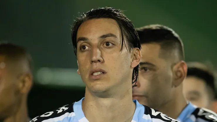 SP - Campinas - 05/08/2022 - BRASILEIRO B 2022, GUARANI X GREMIO - Geromel jogador do Gremio durante partida contra o Guarani no estadio Brinco de Ouro pelo campeonato Brasileiro B 2022.