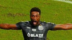 Foto: Walmir Cirne/AGIF - Bruno Mezenga sofre racismo