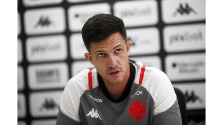 Foto: Daniel RAMALHO/VASCO - Maurício Barbieri deve ter desfalque no Vasco