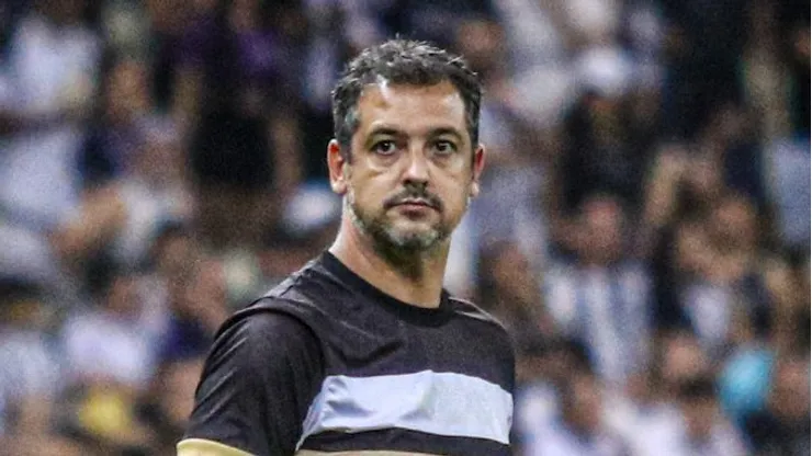 Foto: Lucas Emanuel/AGIF - Marquinho Santos, técnico do Paysandu
