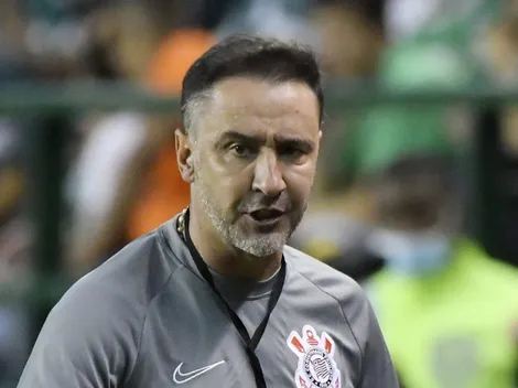 Pedido por Vítor Pereira coloca o Corinthians na Justiça e pede milhões