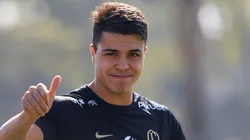 Marcello Zambrana/AGIF - Roni, volante do Timão.