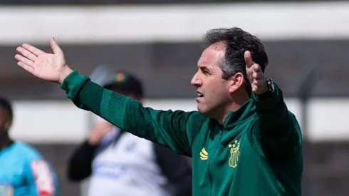 Foto: Joao Vitor Rezende Borba/AGIF - Léo Condé, técnico do Vitória