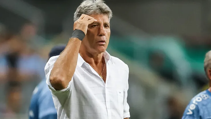 Foto: Pedro H. Tesch/AGIF - Renato: técnico contou bastidores com alvo do Grêmio no mercado