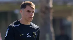 - Barletta não tem futuro certo no Corinthians após "geladeira" com Luxemburgo