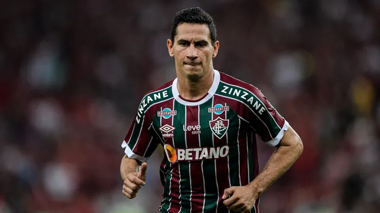 Foto: Thiago Ribeiro/AGIF - Ganso foi alvo da torcida junto com companheiros