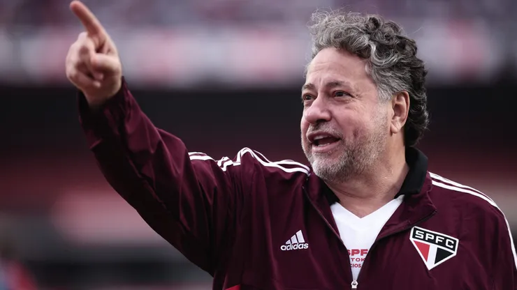 Casares prepara +1 presentão de PESO e leva torcida do São Paulo à loucura Foto: Ettore Chiereguini/AGIF - Casares sae do interesse em titular do São Paulo