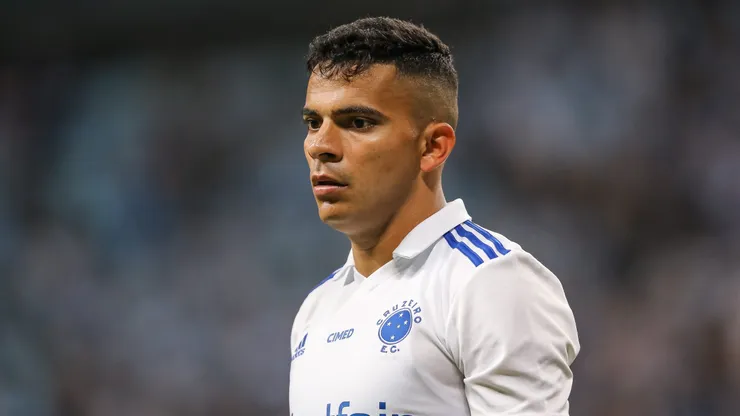 RS - PORTO ALEGRE - 17/05/2023 - COPA DO BRASIL 2023, GREMIO X CRUZEIRO - Bruno Rodrigues jogador do Cruzeiro durante partida contra o Gremio no estadio Arena do Gremio pelo campeonato Copa do Brasil 2023. Foto: Pedro H. Tesch/AGIF