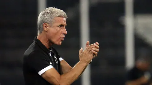 Jornalista aponta a Luís Castro fator que eliminou o Botafogo da Copa do Brasil