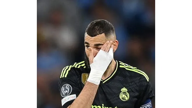 MANCHESTER, ENGLAND - MAY 17: Karim Benzema of Real Madrid reacts during the UEFA Champions League semi-final second leg match between Manchester City FC and Real Madrid at Etihad Stadium on May 17, 2023 in Manchester, England. (Photo by Michael Regan/Getty Images)