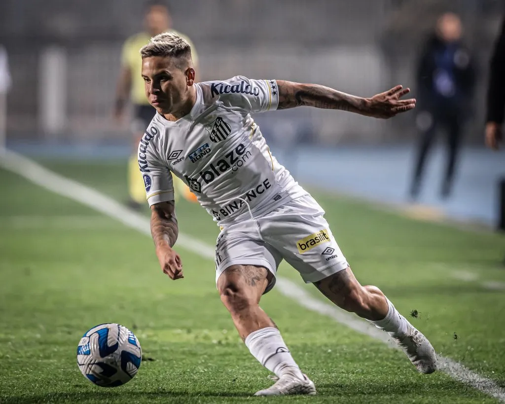 Rueda ainda tenta manter Soteldo no time do Santos. Foto: Ivan Storti/ Santos