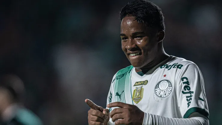 Foto: Heber Gomes/AGIF - Endrick vem sendo pouco utilizado por Abel.