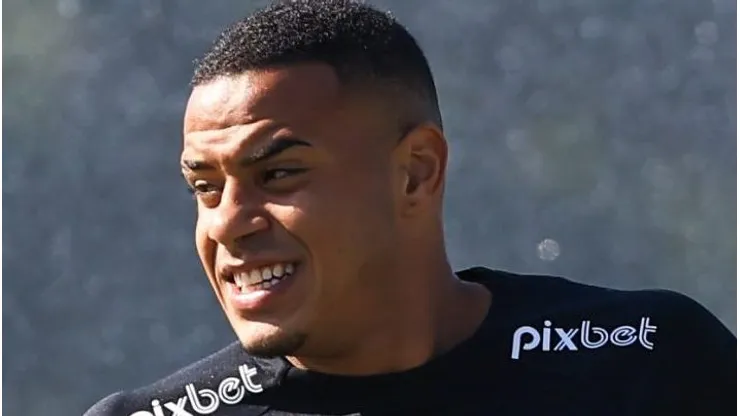 Foto: Marcello Zambrana/AGIF - Murillo acabou vencendo os duelos com Hulk