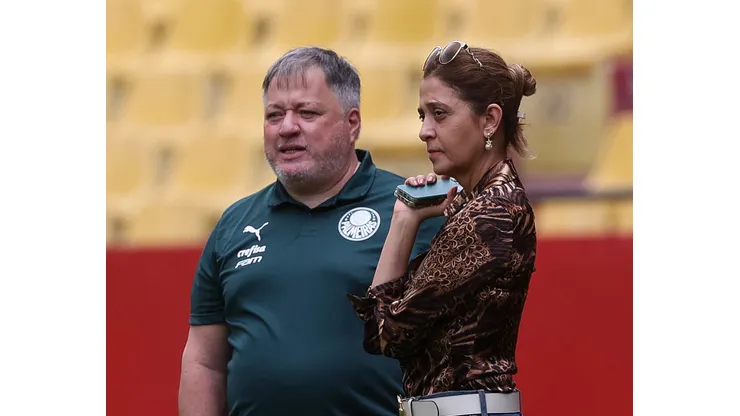 Abel faz forte desabafo contra Leila e Barros no Palmeiras