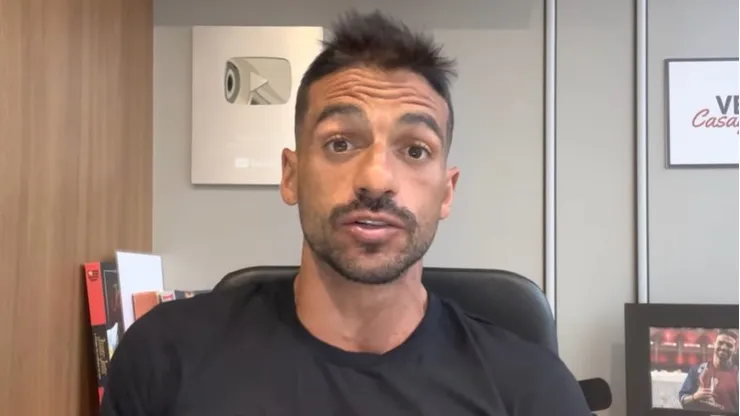 Venê Casagrande confirma que diretoria do Flamengo está eufórica para anunciar reforço espetacular